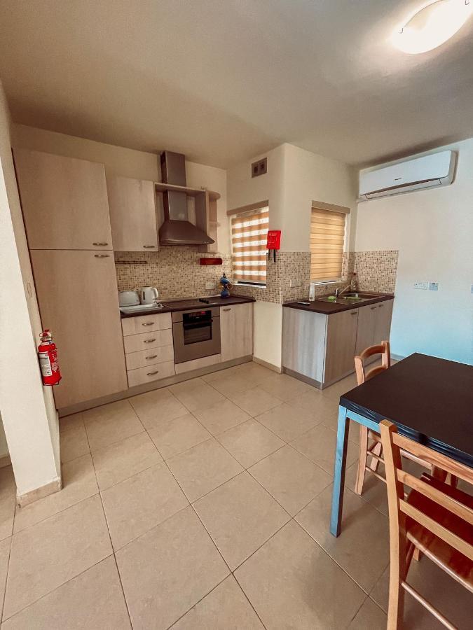 Stresa Court Apartments Saint Julian's 外观 照片