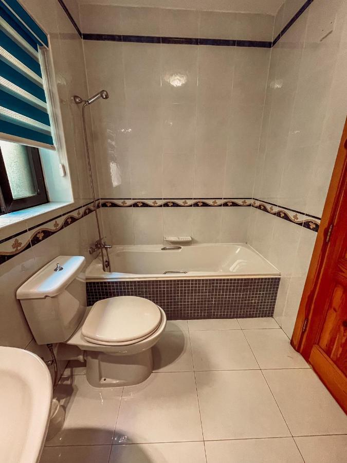 Stresa Court Apartments Saint Julian's 外观 照片